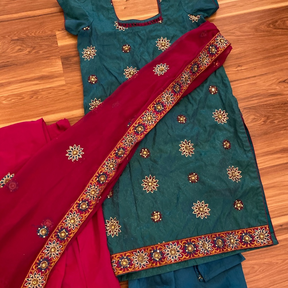 Three piece Salwar kameez NO OFFERS